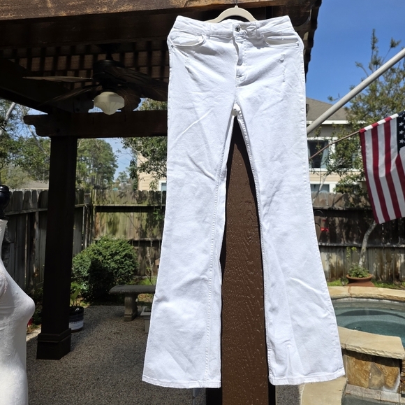 Nwot Zara White Flared Jeans Eu 40, Us 8 - Picture 1 of 10